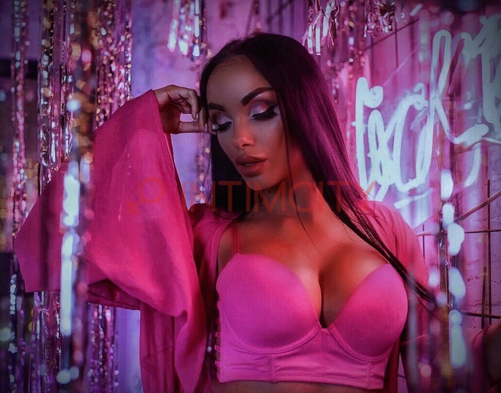 Элитная эскортница Самбука Интимсити