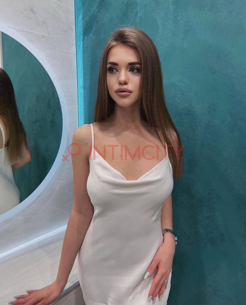 Эскортница Джоли Интимсити