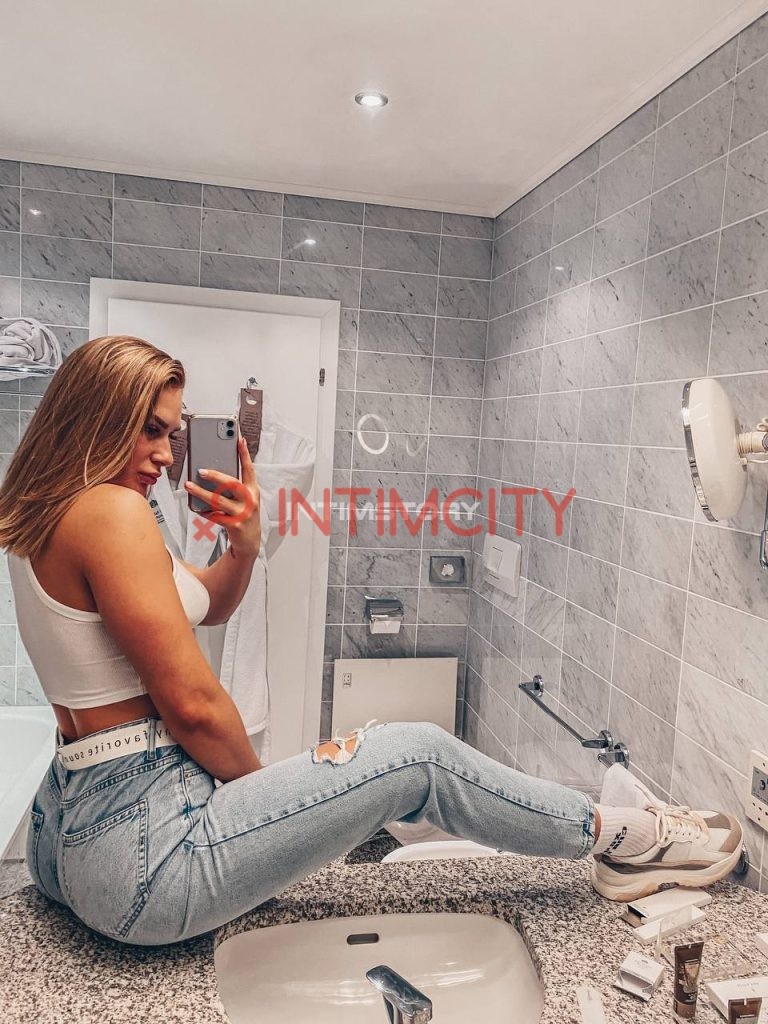 Элитная проститутка Аниса IntimCity