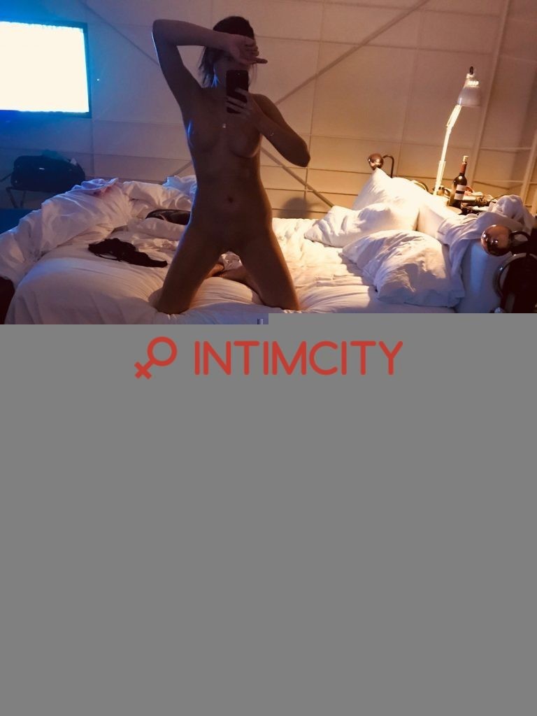 Элитная проститутка Аня IntimCity