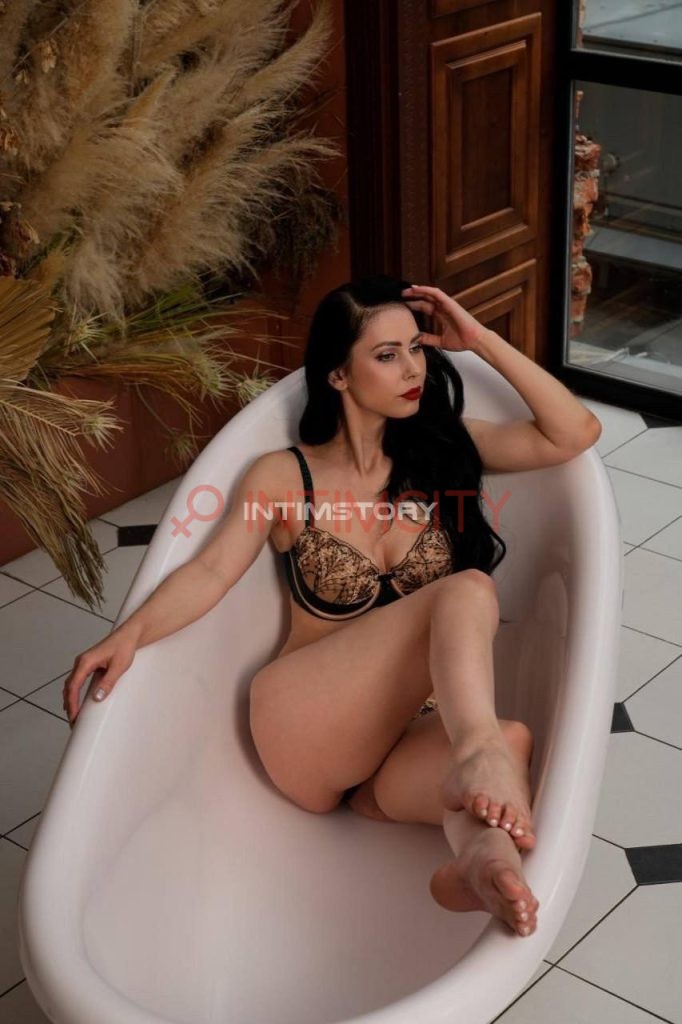 Элитная проститутка Лина Интимсити