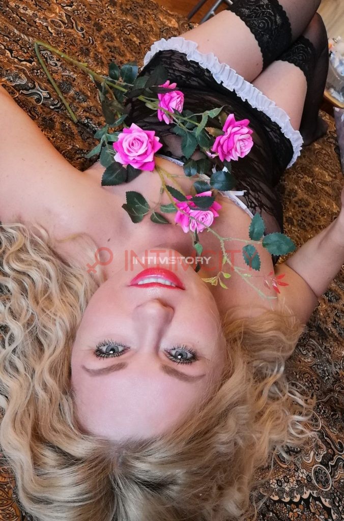 Элитная проститутка Кристина Интимсити