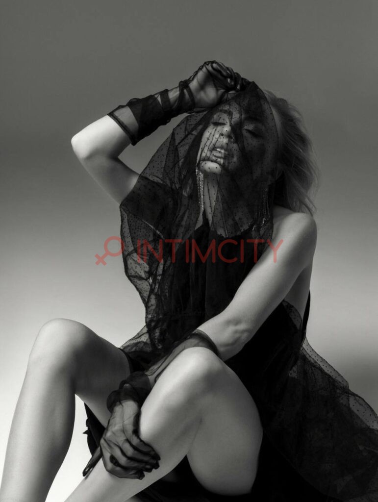 Путана Рикки IntimCity