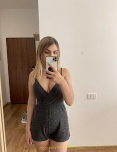 Эскортница Альбина IntimCity