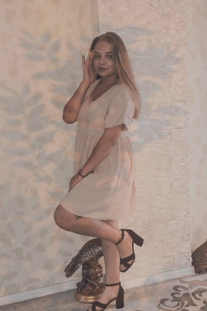 Элитная проститутка Алевтина IntimCity