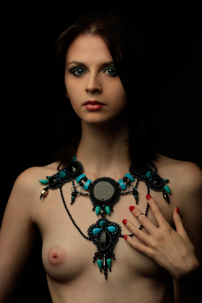 Элитная проститутка Влада IntimCity