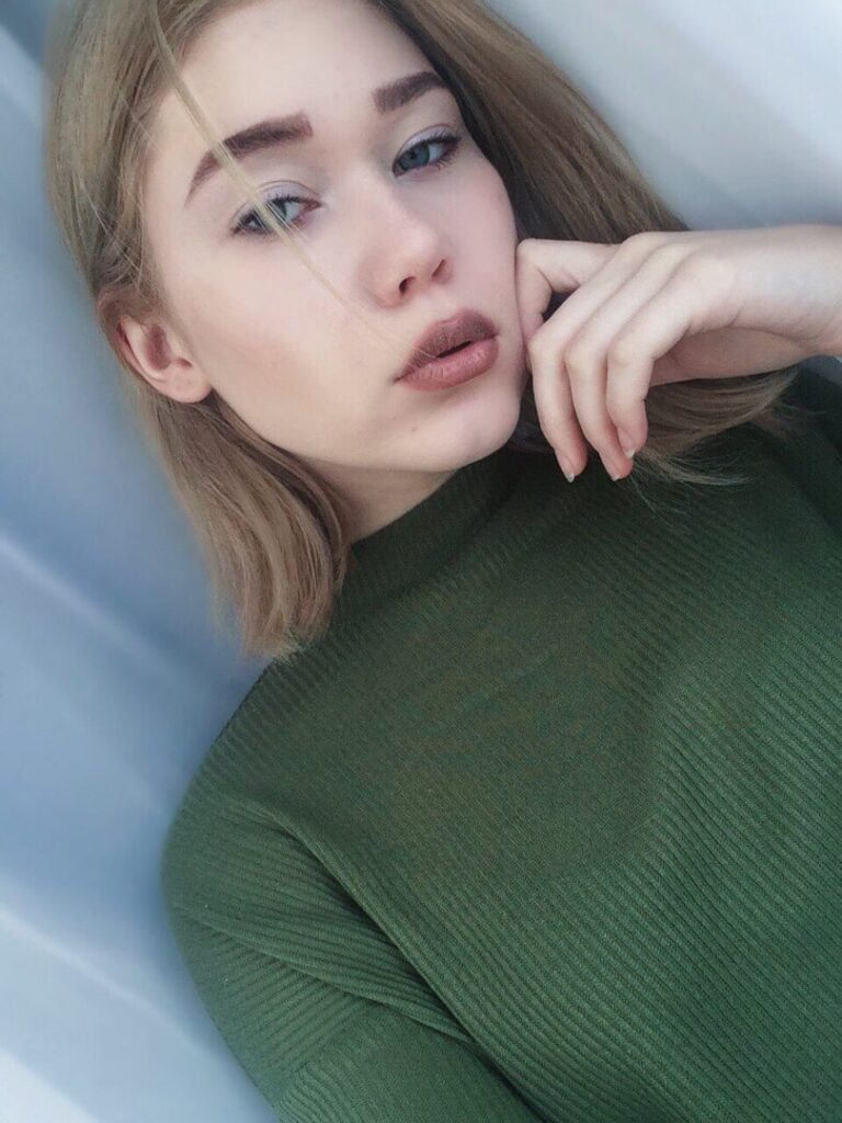 Шлюха Клара IntimCity