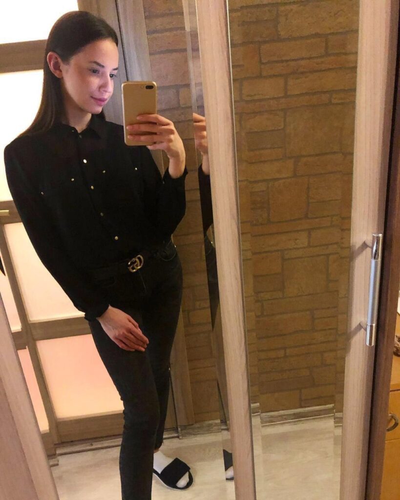 Элитная проститутка Надежда IntimCity