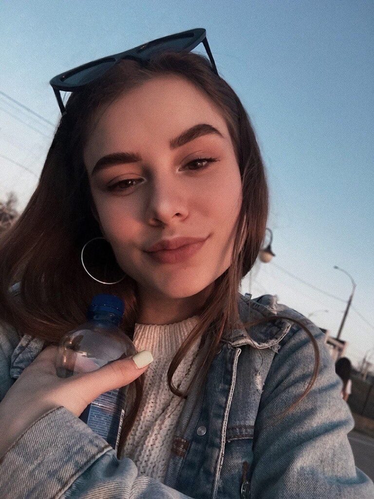 Шлюха Кира IntimCity