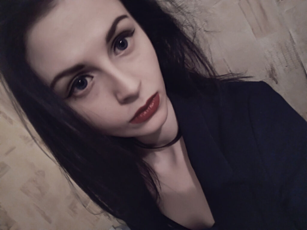 Индивидуалка Влада IntimCity