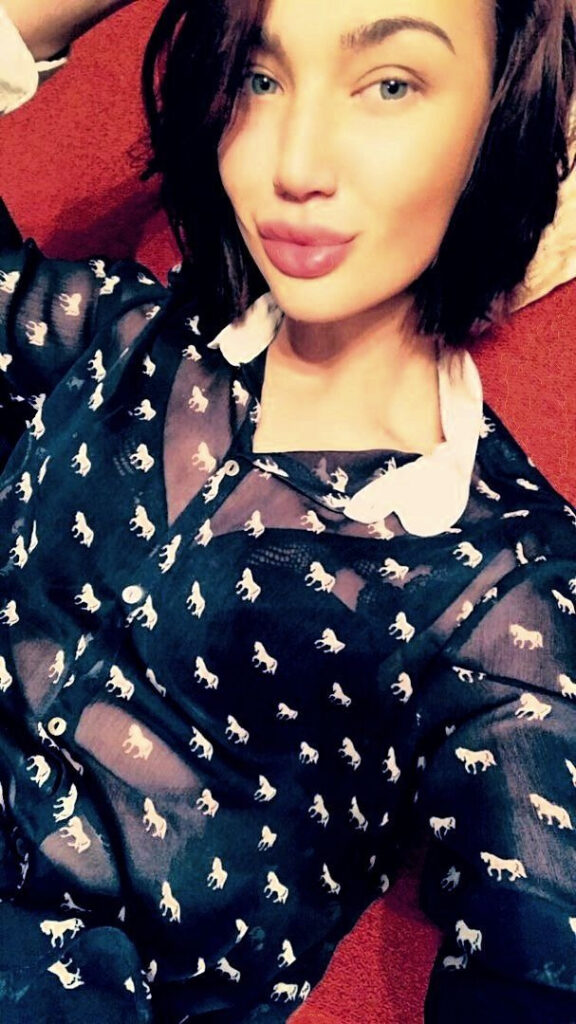 Эскортница Анжела IntimCity