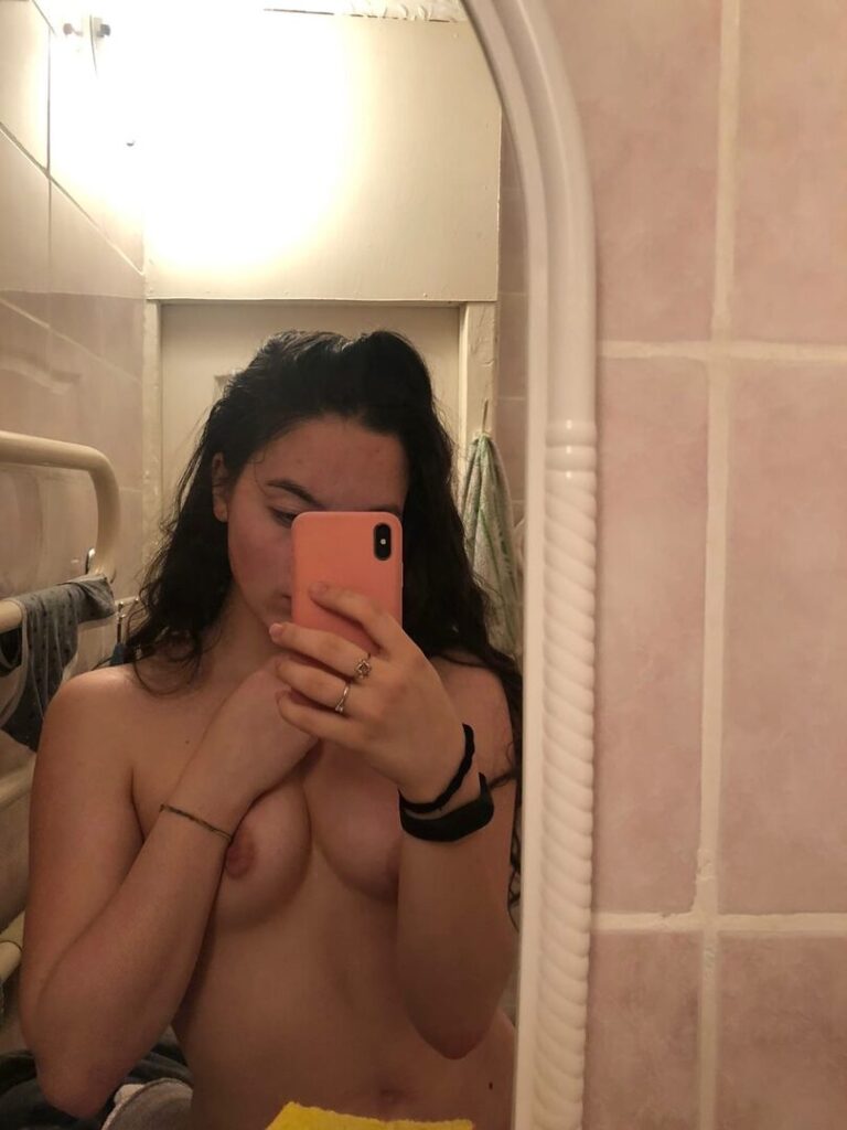 Элитная проститутка Ульяна Интимсити