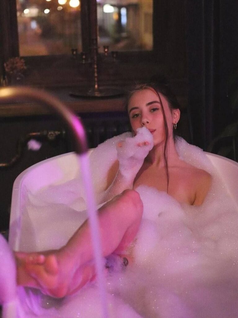 Путана Надежда IntimCity