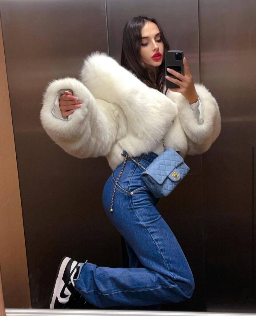 Индивидуалка Молли Интимсити