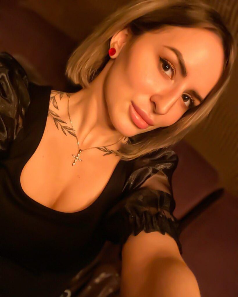 Эскортница Карина IntimCity