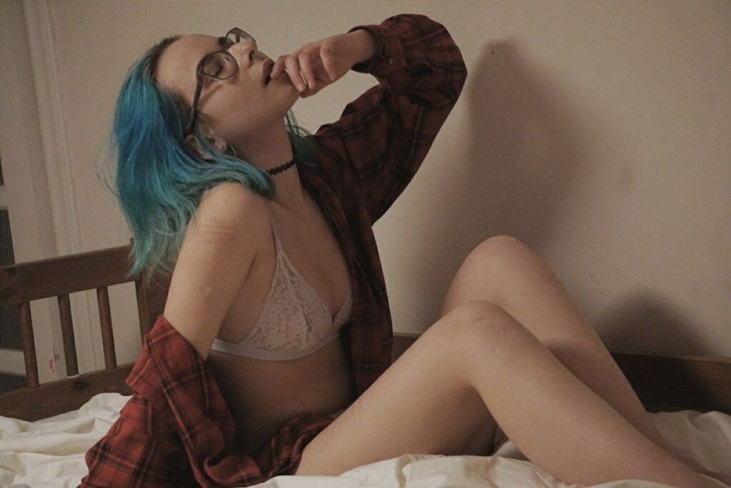 Элитная проститутка Вика Интимсити