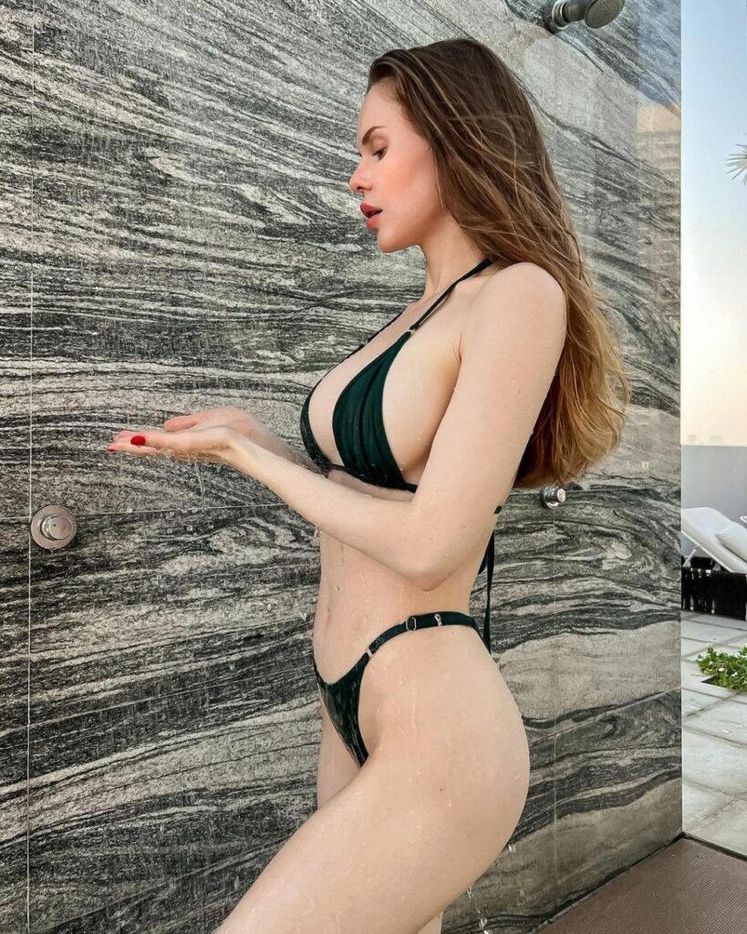 Эскортница Вика Интимсити
