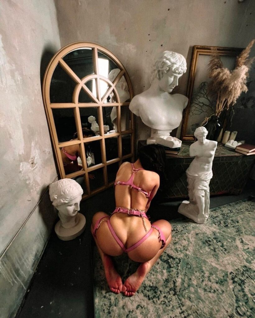 Шлюха Влада IntimCity