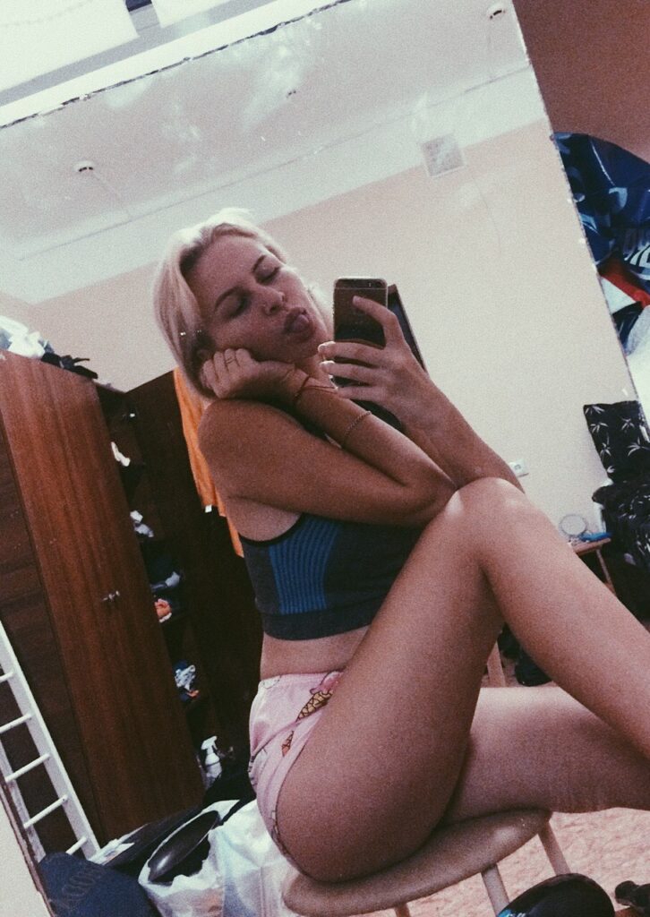 Эскортница Варвара IntimCity