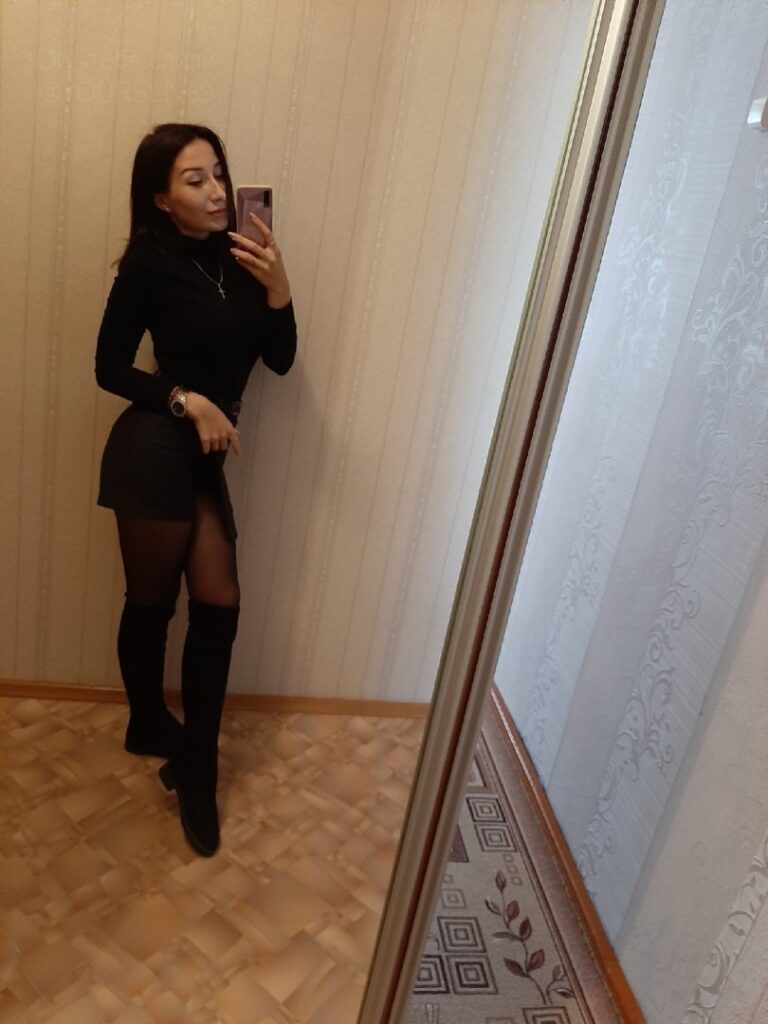 Эскортница Снежка IntimCity