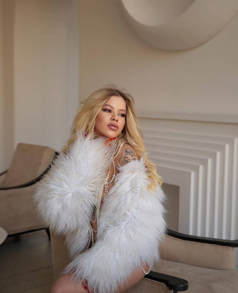 Путана Надежда IntimCity